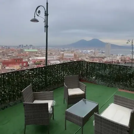 Finestra Su * Naples